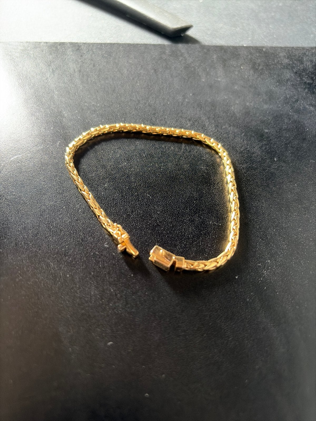 Buddha to Buddha gouden armband maat F, Ophalen, Zo goed als nieuw, Goud