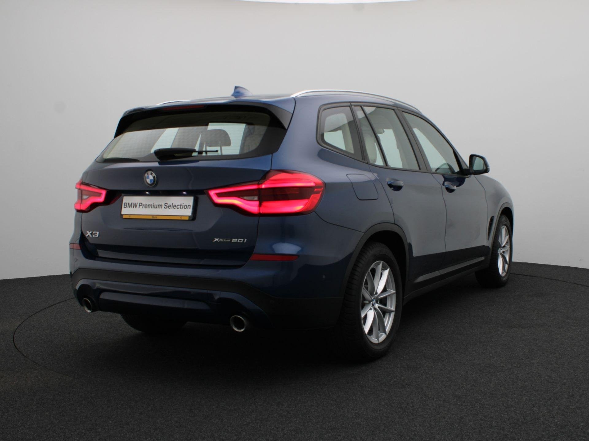 BMW X3 xDrive20i High Executive Edition | Driving Assistant, Auto's, Automaat, 1998 cc, Gebruikt, 4 cilinders