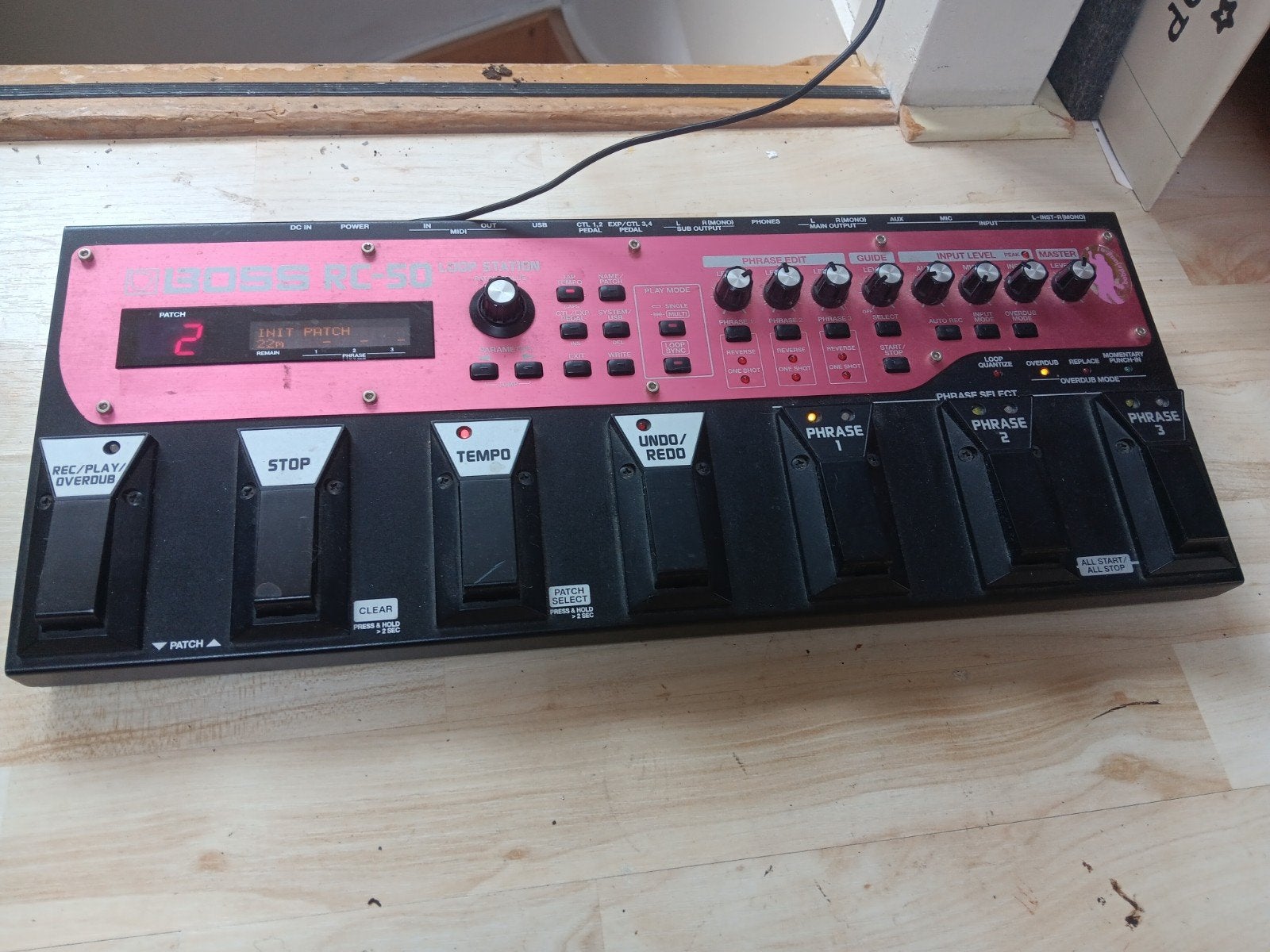 Boss RC-50 Loop Station - Adapter inbegrepen, Muziek en Instrumenten, Effecten, Zo goed als nieuw, Overige typen, Multi-effect