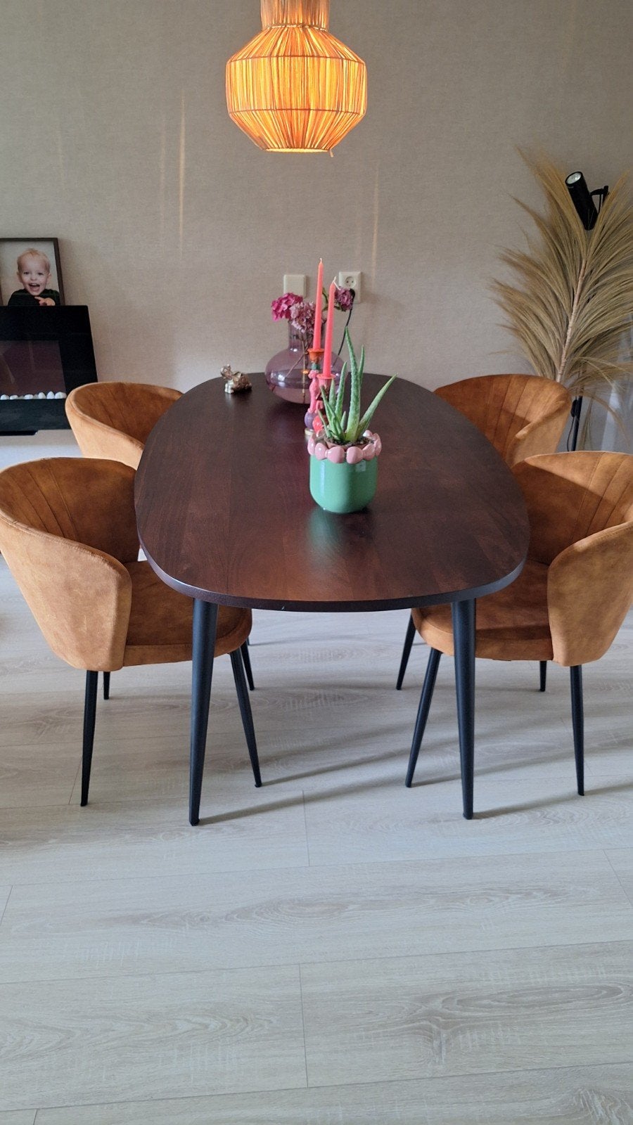 eettafel Lutz mango hout ovaal + 4 stoelen cognac kleur, Huis en Inrichting, Tafels | Eettafels, Ophalen, 50 tot 100 cm, Zo goed als nieuw