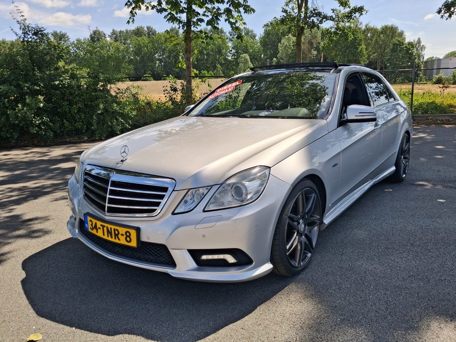Mercedes-Benz E-Klasse 3.0 CDI E350 Sedan AUT 2011 Grijs, Automaat, Achterwielaandrijving, Zwart, 197 €/maand
