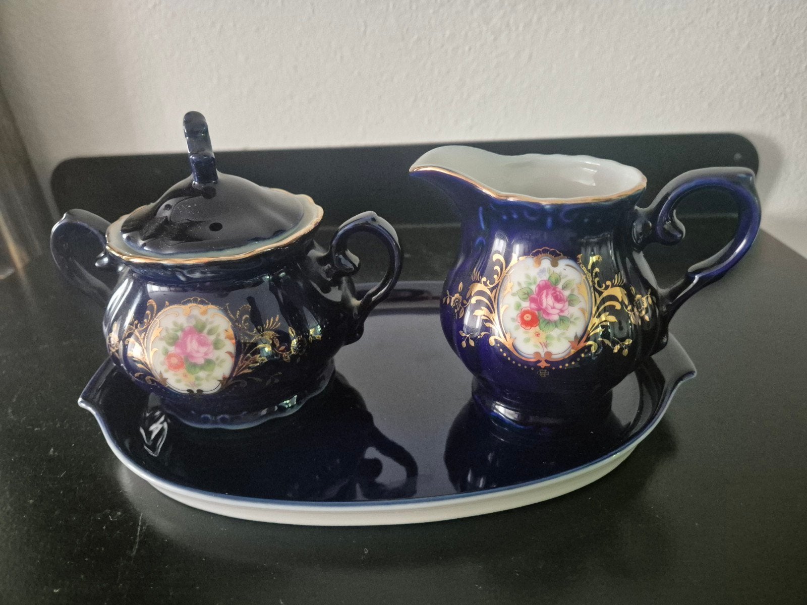 kt handspray in glaze, Ophalen of Verzenden, Zo goed als nieuw, Overige stijlen, Kop(pen) en/of Schotel(s)