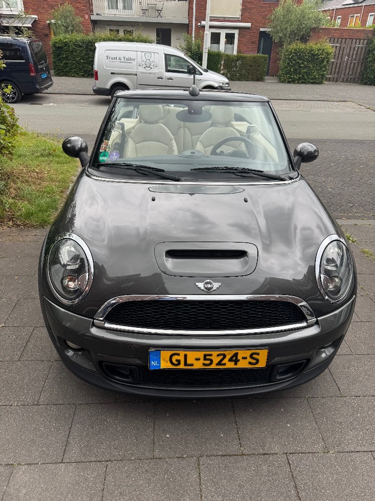 MINI Cooper S Cabrio 1.6 Turbo Automaat – APK tot aug 2027, Auto's, 15 km/l, USB, Beige, 4 cilinders