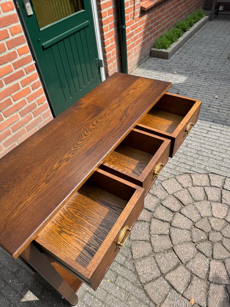 Klassiek eikenhouten sidetable, 100 tot 150 cm, Klassiek, Eikenhout, Ophalen of Verzenden