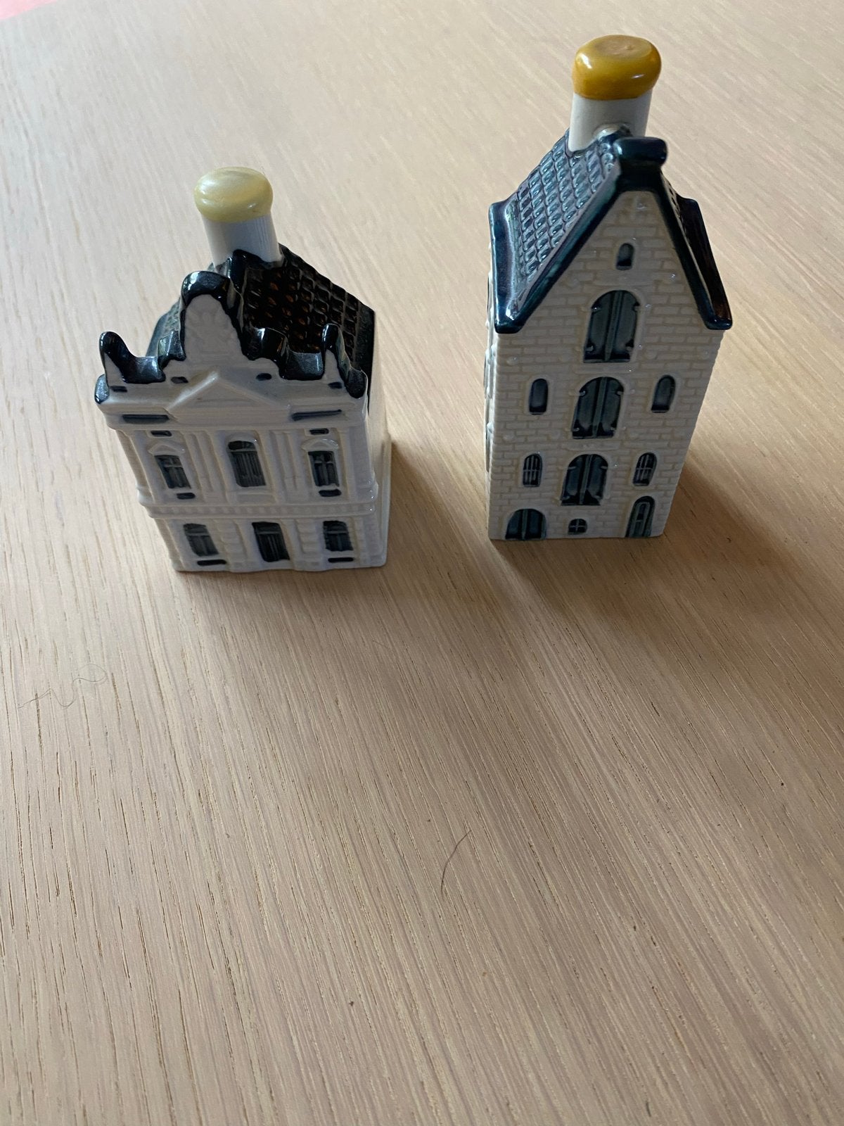 KLM huisjes ruilen: nummers 54 en 86 tegen gezochte nummers, Ophalen of Verzenden, Zo goed als nieuw, Gevuld