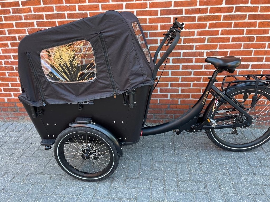Nette Electrische bakfiets Vogue Superior 3 Mat zwart, 4 kinderen of meer, Gebruikt, Huif, Schijfrem