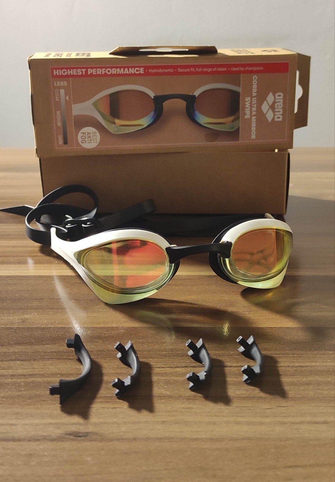 Arena Cobra Ultra Swipe Mirror Zwembril - Zo goed als nieuw, Ophalen, Wit, Arena
