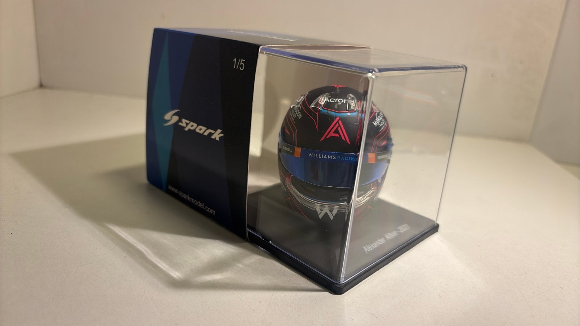 F1 helm alexander albon 2023 spark 1.5, Verzamelen, Automerken, Motoren en Formule 1, Ophalen of Verzenden, Zo goed als nieuw