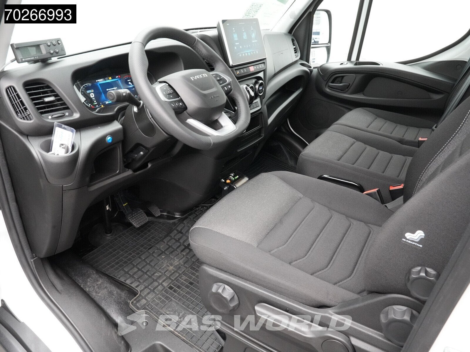 Iveco Daily 35S18 BPM VRIJ! 3.0L Laadklep Koelwagen Vriezer, Automaat, Stof, Euro 6, 4 cilinders