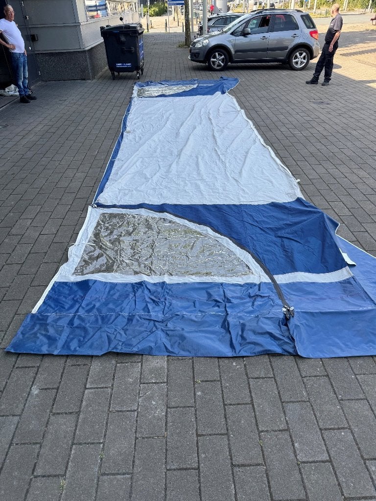 Luifel Megacamp Panarama T12, Ophalen