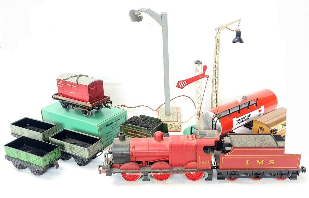 Hornby & Lima Spoor O Locomotief & Wagons + Sein + Lantaarns, Hobby en Vrije tijd, Ophalen of Verzenden, Gelijkstroom, Overige merken