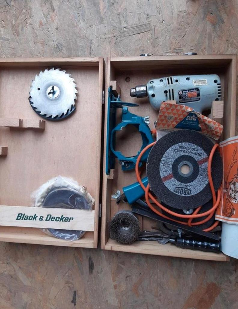 Black & Decker Boor-/Slijpmachine Compleet met Accessoires, Doe-het-zelf en Verbouw, Gereedschap | Boormachines, Ophalen of Verzenden