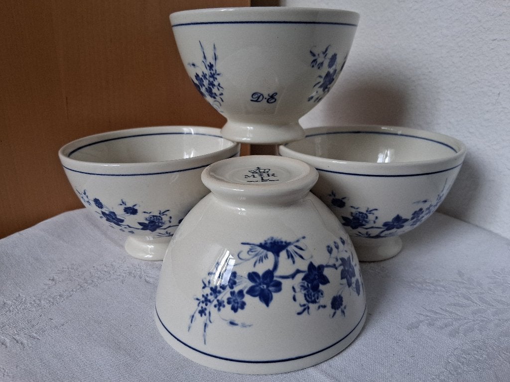 D E spoelkommen wit met blauwe bloempjes *eureka*, Ophalen of Verzenden, Zo goed als nieuw, Kom(men), Royal Boch