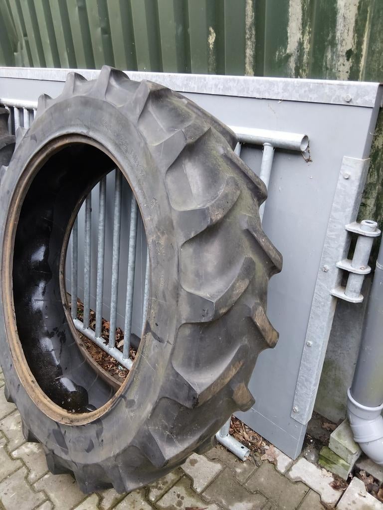 Michelin 13.6/38, Zakelijke goederen, Agrarisch | Onderdelen | Banden, Velgen en Assen, Ophalen