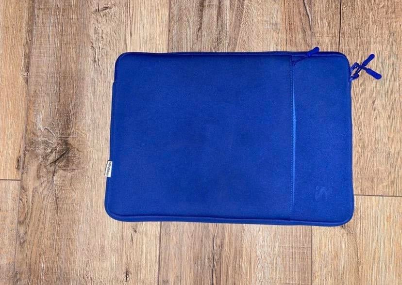 Imoshion | laptophoes | 14 - 17 inch | blauw | ALS NIEUW, Ophalen of Verzenden, 16 inch, Nieuw