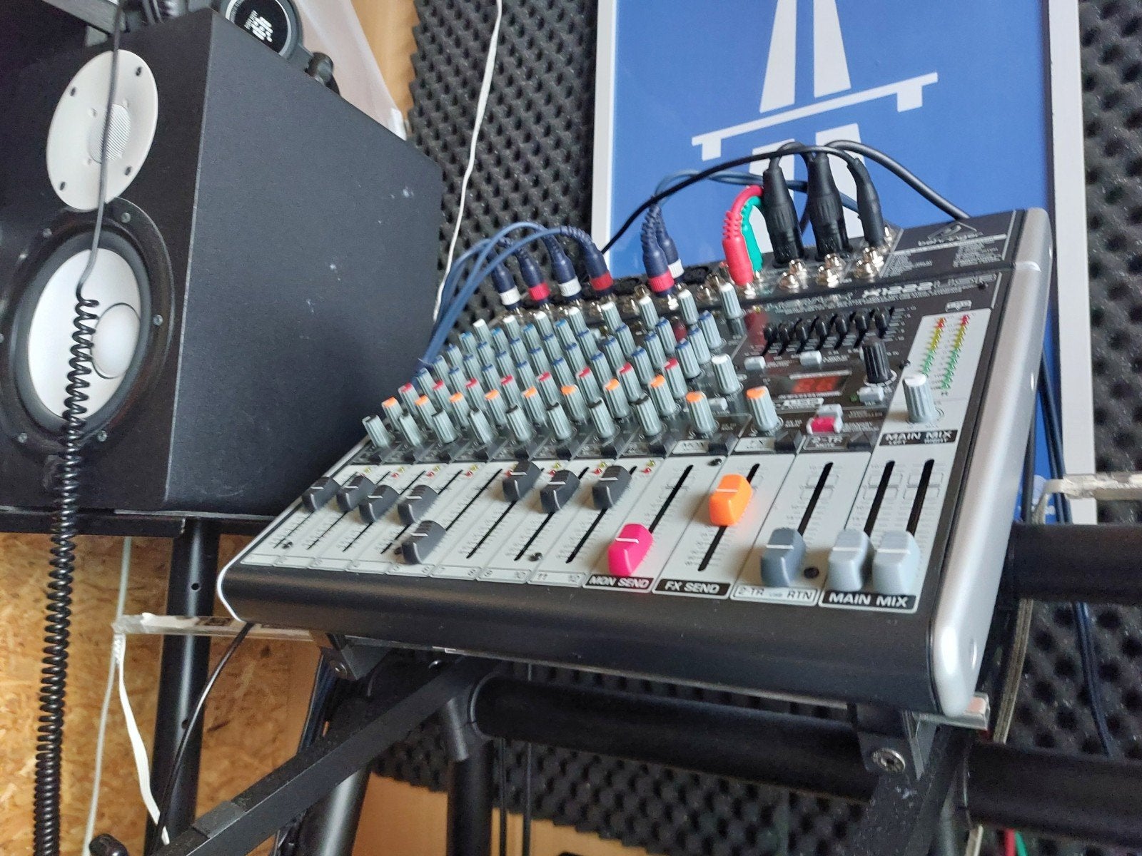 BEHRINGER XENYX X1222USB nieuwstaat, Ophalen of Verzenden, Zo goed als nieuw, 10 tot 20 kanalen, Microfooningang