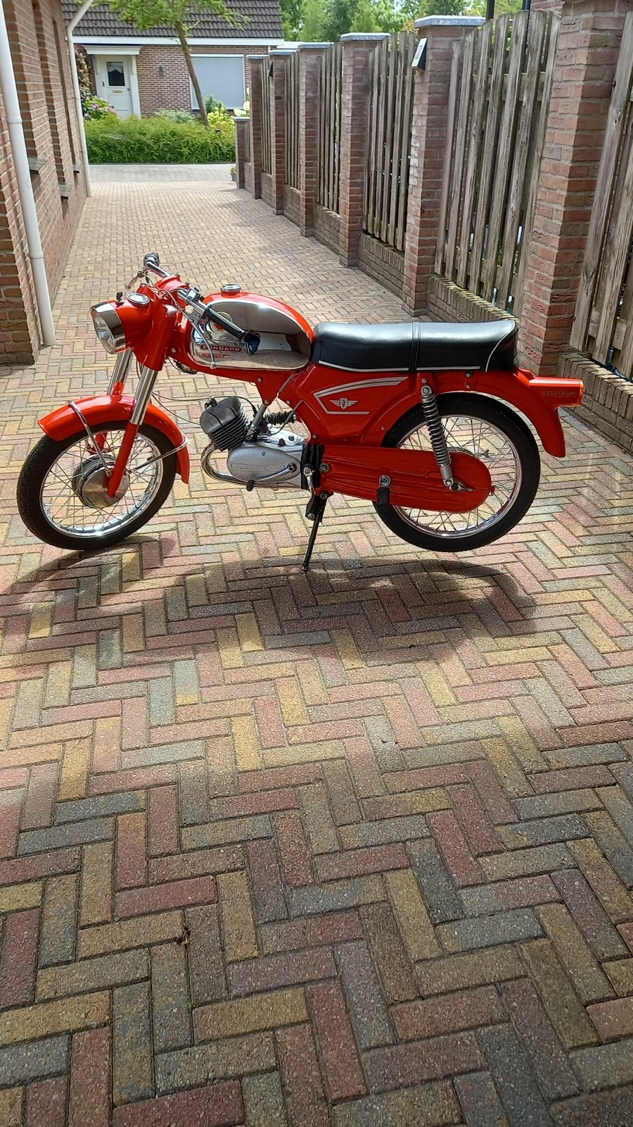 Zundapp KS 50 uit 1967 - Compleet gerestaureerd, Ophalen, Zo goed als nieuw, Maximaal 45 km/u, KS50