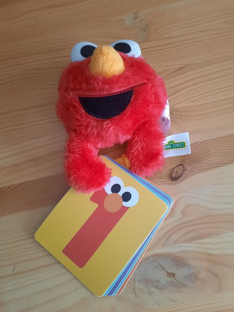 Sesamstraat knuffel met leerkaartjes, Kinderen en Baby's, Speelgoed | Babyspeelgoed, Ophalen of Verzenden, Zo goed als nieuw, Overige typen