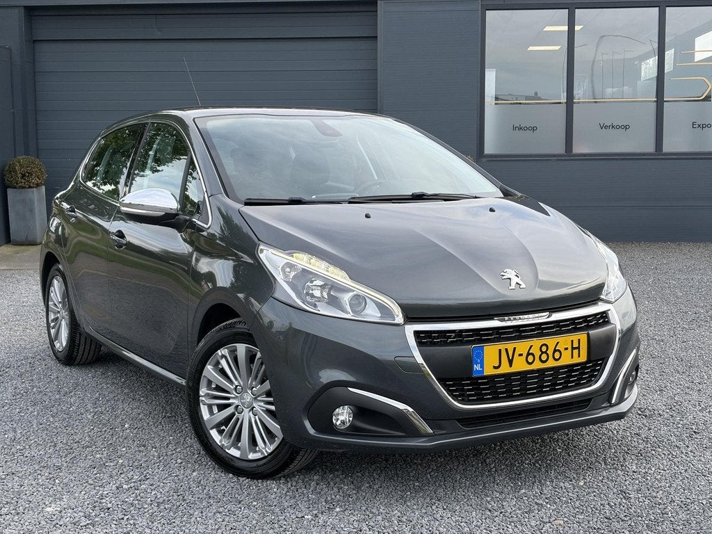 Peugeot 208 1.2 PureTech Allure 2e EigenaarDealer Onderhoude, Auto's, Peugeot, Voorwielaandrijving, Stof, Euro 6, 23 km/l