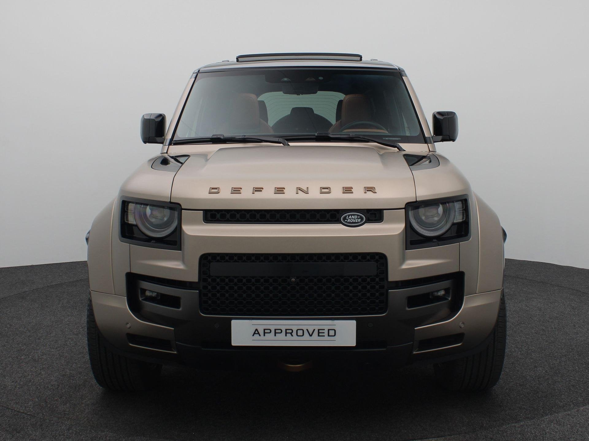 Land Rover Defender 110 4.4 P635 Octa | 6D Dynamics | 22" du, 12 maanden, Stof, Gebruikt, 4395 cc