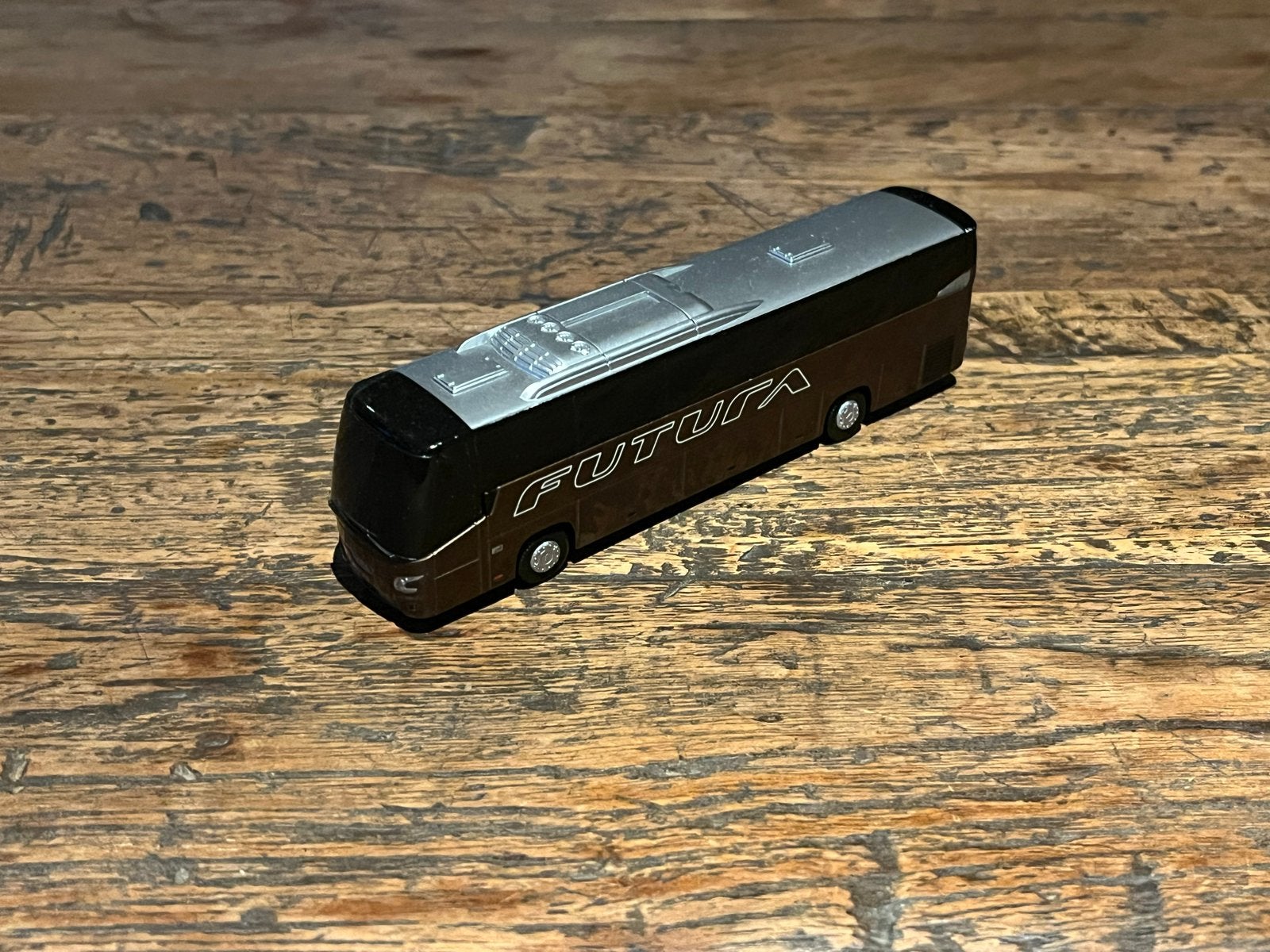 VDL Futura bus schaalmodel - Bruin/Zilver 1:87, Ophalen of Verzenden, Zo goed als nieuw