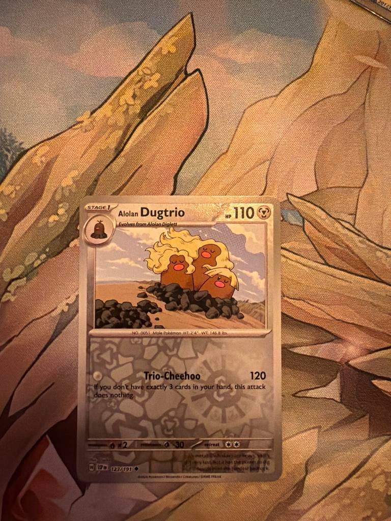 Alolan Dugtrio #123 Pokémon Kaart, Ophalen of Verzenden, Zo goed als nieuw, Losse kaart