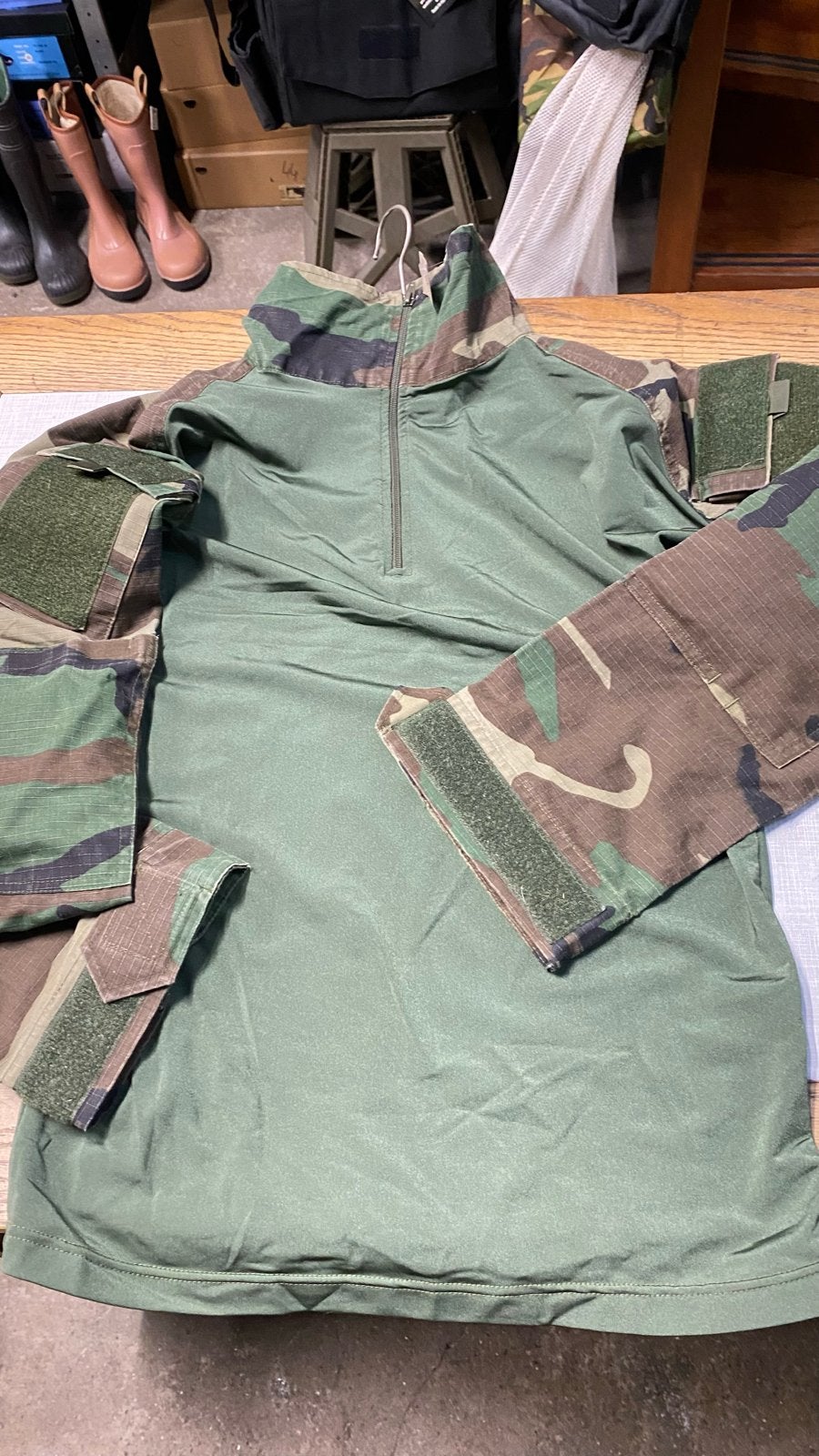 Ubac Shirt Woodland Camo - Under Armour Stof - Maat L, G, G, G, Kleding of Schoenen