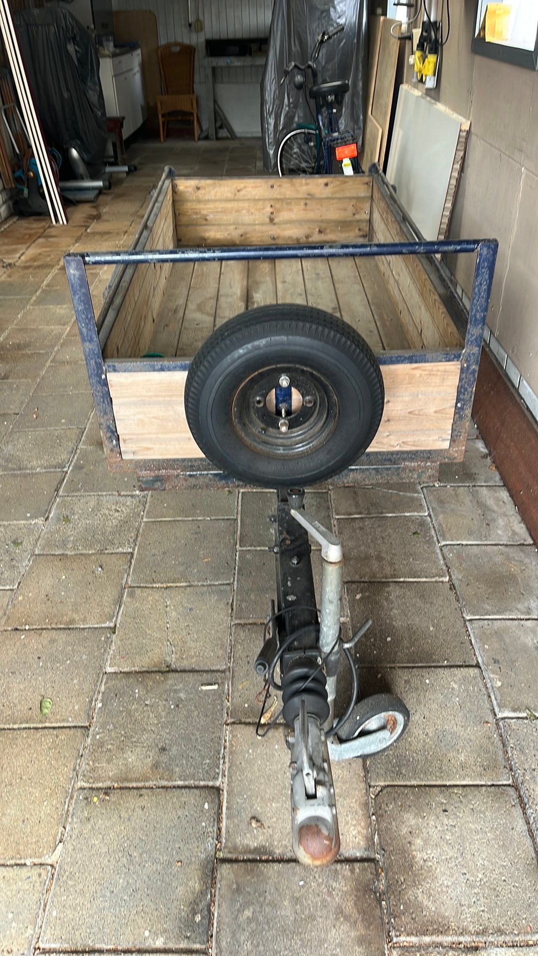 Aanhangwagen, Ophalen, Zo goed als nieuw