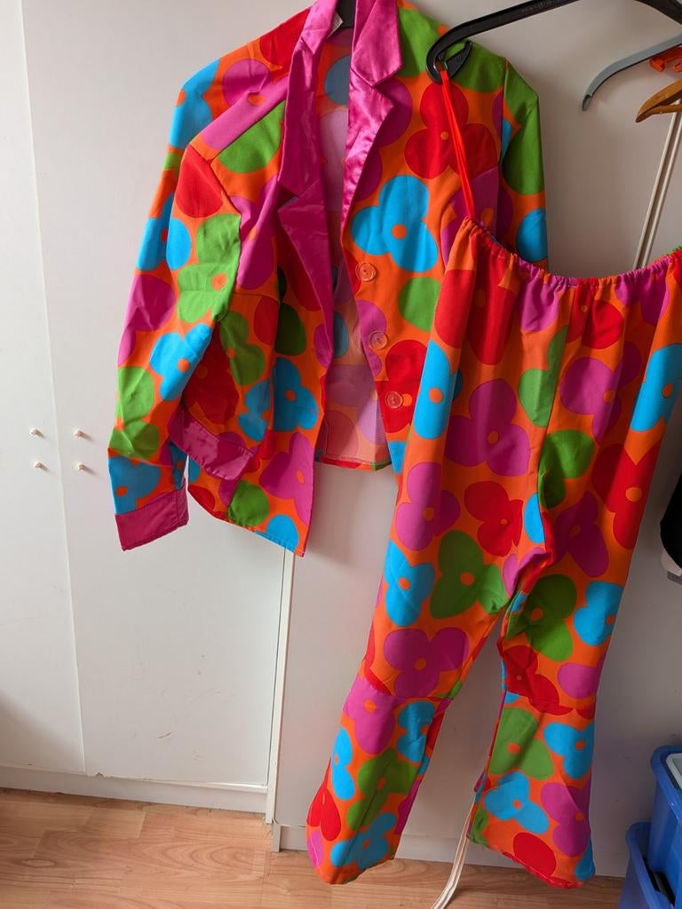 Flower Power pak + nog los hesje, Ophalen of Verzenden, Zo goed als nieuw, Maat 46/48 (XL) of groter, Carnaval