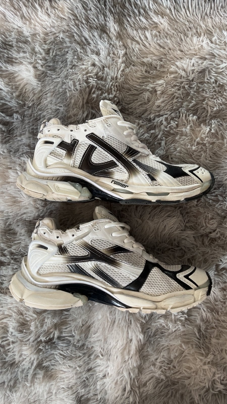 Balenciaga runner wit zwart, Kleding | Heren, Schoenen, Wit, Ophalen of Verzenden, Sneakers of Gympen, Zo goed als nieuw