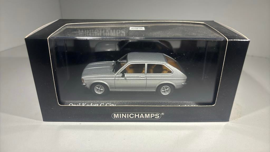 Opel kadett c city minichamps 1.43, Hobby en Vrije tijd, Modelauto's | 1:43, Auto, Ophalen of Verzenden, MiniChamps, A