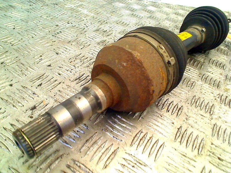Aandrijfas Links Voor Saab 9-3 II Sport Sedan (YS3F) 2006, Saab-de-info@saabgroup.com, Gebruikt, Marienbergstraße  96, Nürnberg 90411, , Duitsland