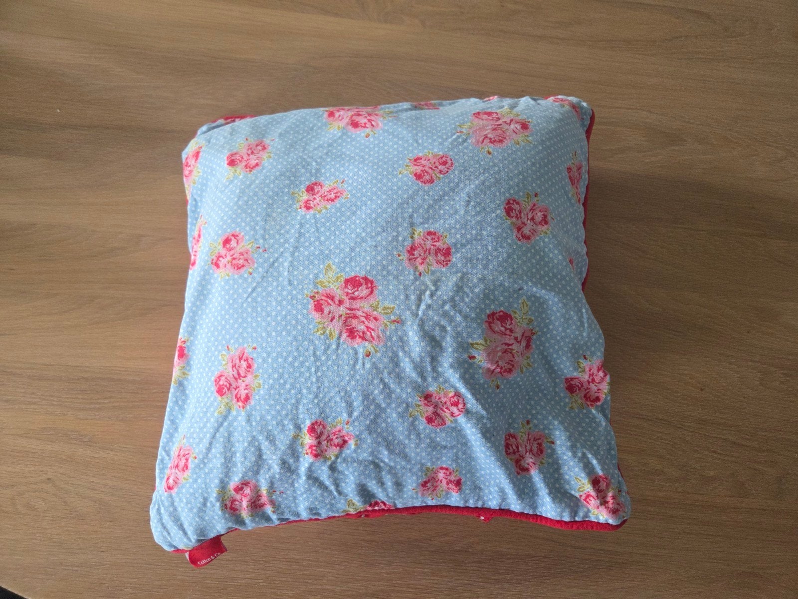 Sierkussens 2x met bloemenprint en stippen, Gebruikt, Meerkleurig, Vierkant, Ophalen of Verzenden