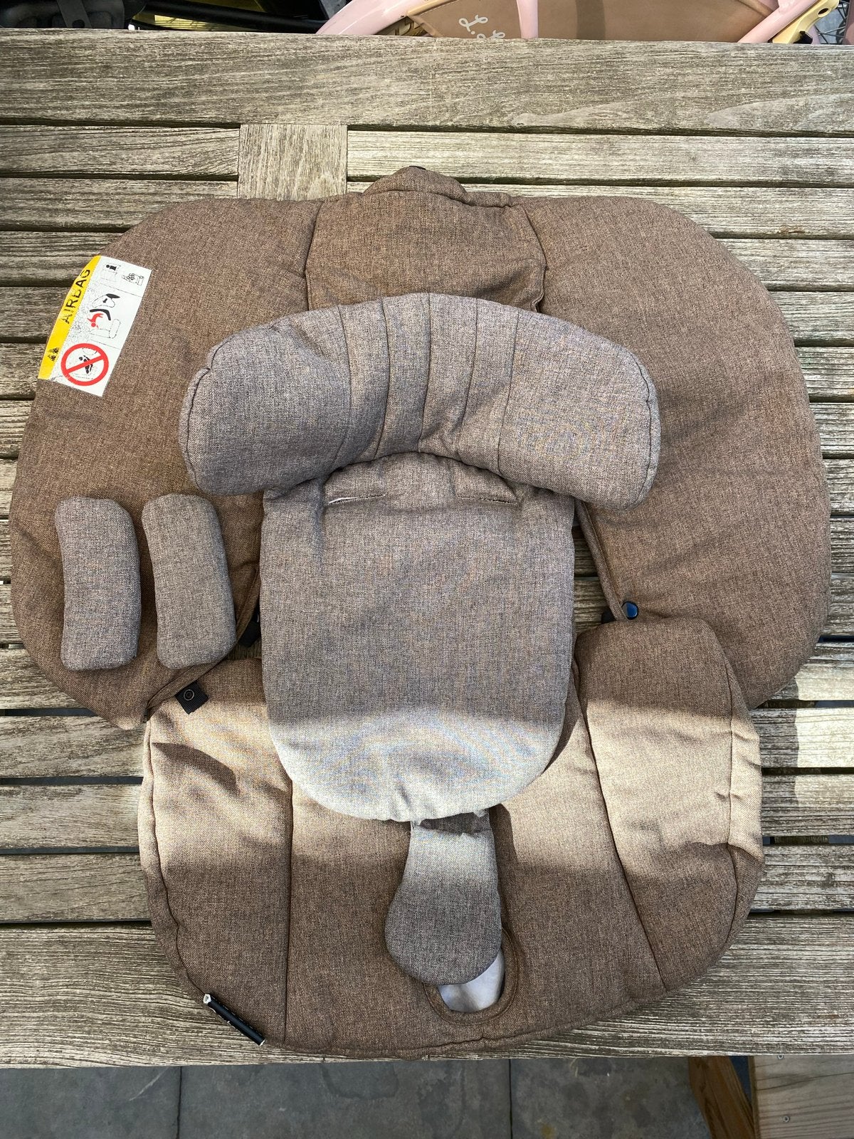 Cybex Cloud Q bekleding Cashmere Beige, Kinderen en Baby's, Autostoeltjes, Overige merken, Autogordel of Isofix, Gebruikt, Slaapstand