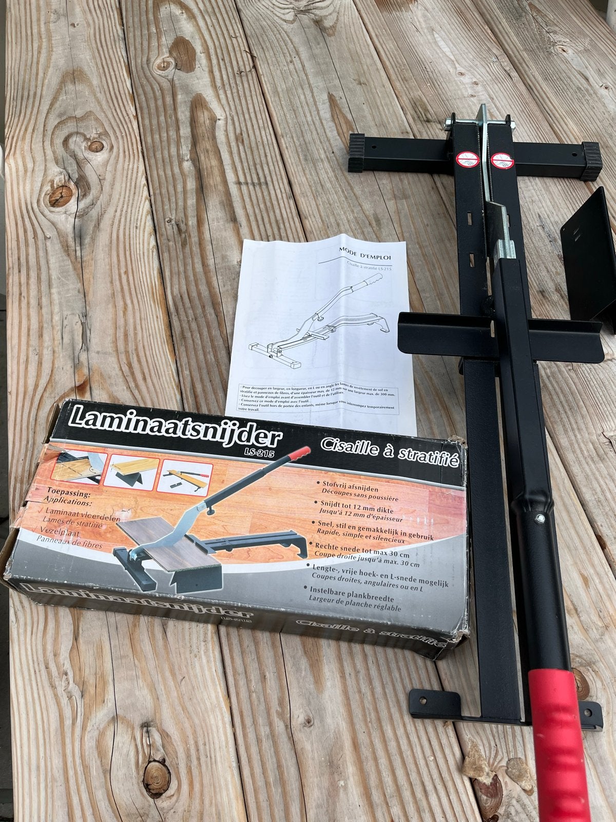 Laminatensnijder LS-215, Ophalen, Zo goed als nieuw, Snijgereedschap, Overige merken