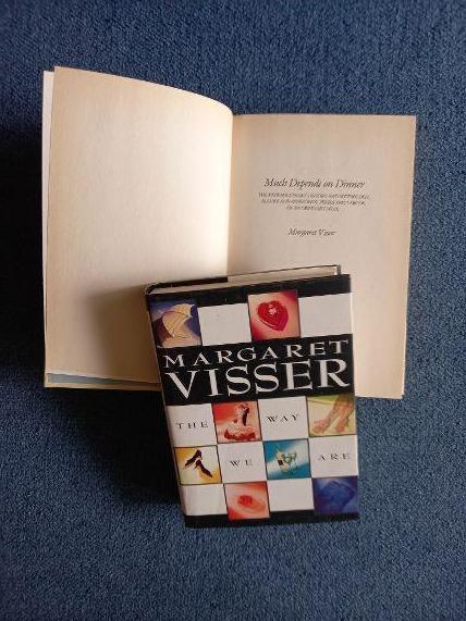 Much Depends On Dinner / The way we are ; Margaret Visser,, Ophalen of Verzenden, Nieuw