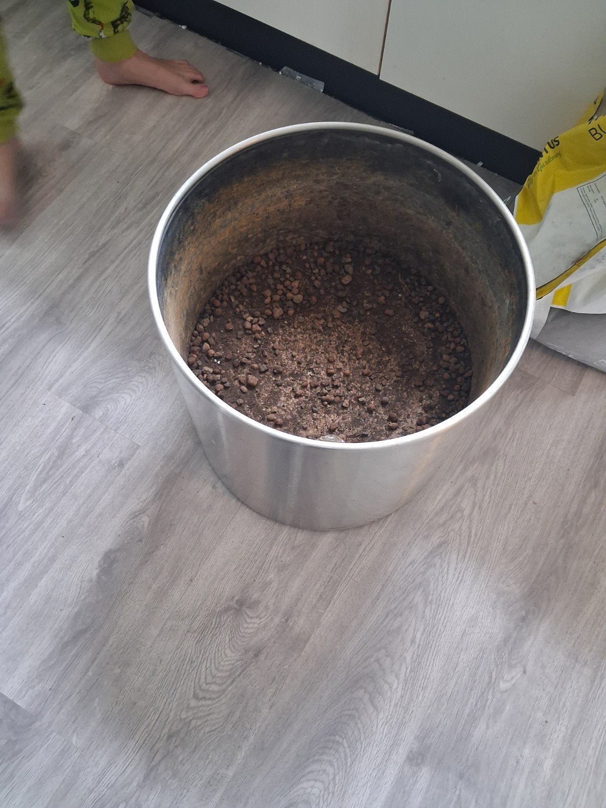 grote bloempot op wieletjes, Ophalen, Rond, Kunststof