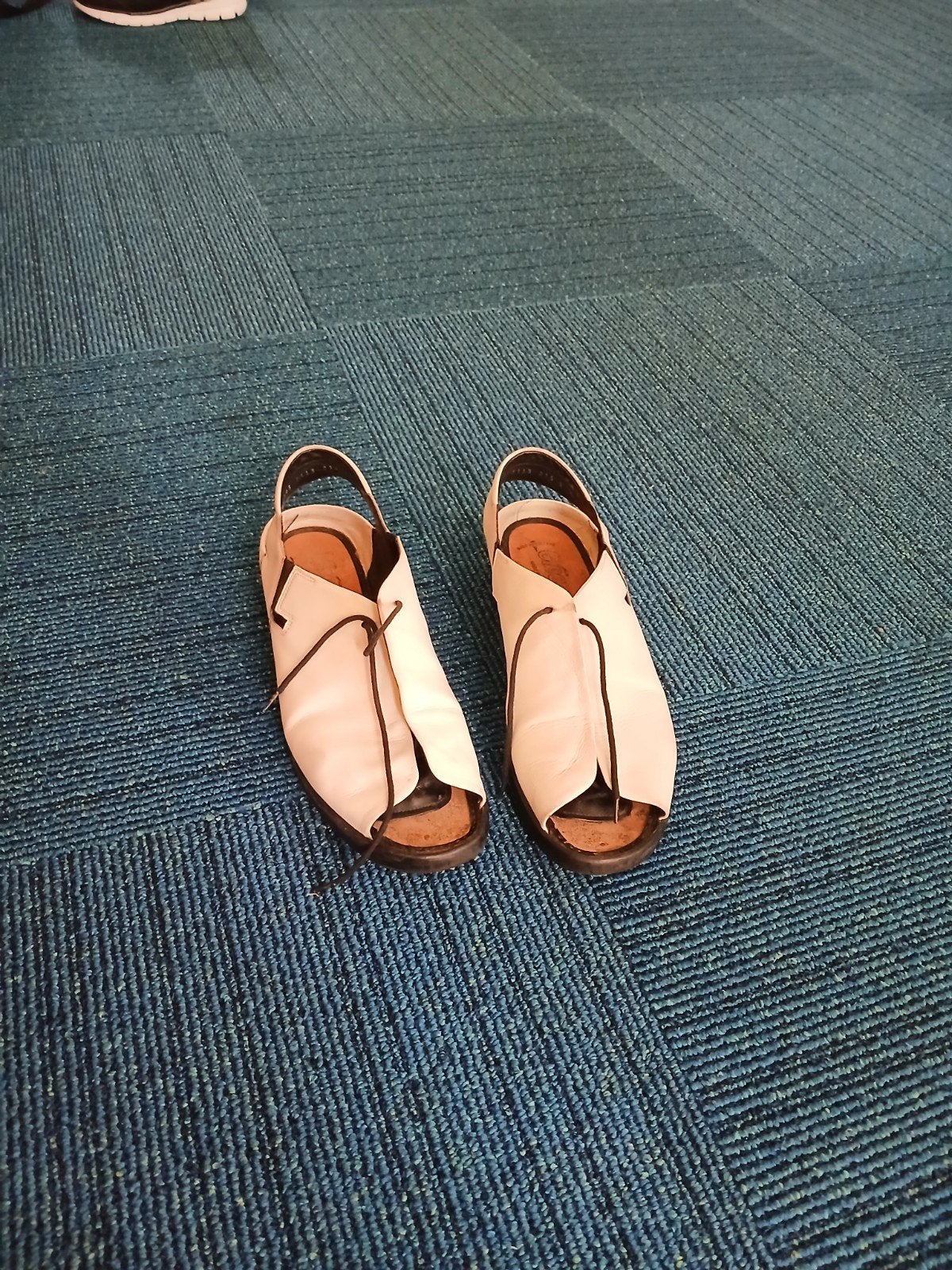 Top merk schoenen van het merk durea, Ophalen, Zo goed als nieuw, Overige materialen
