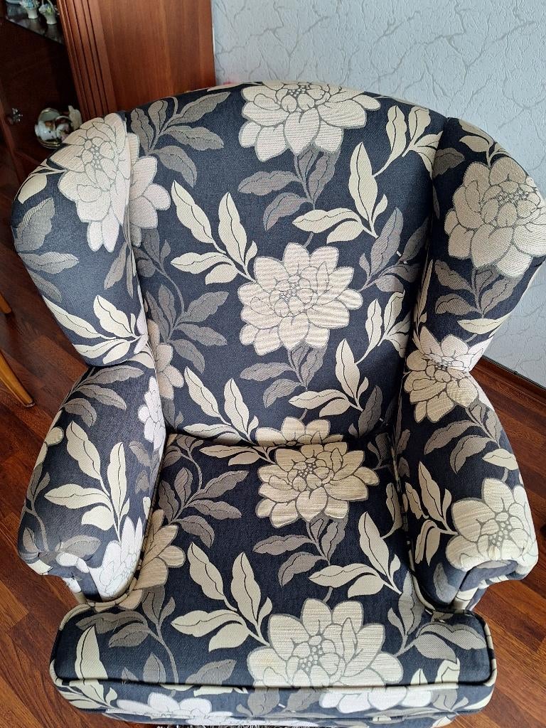 Stoel te koop, Ophalen, Zo goed als nieuw