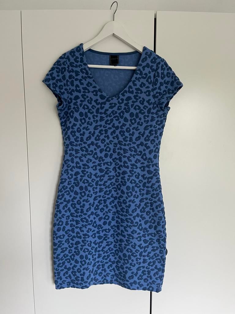 Josephine & Co Blauw -Jurk met Luipaardprint Maat 38, Kleding | Dames, Jurken, Blauw, Zo goed als nieuw, Knielengte, Ophalen