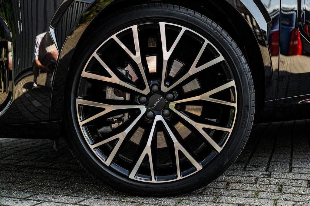 Lynk & Co 08 1.5 More | BLACK EDITION | 22" Wielen | Elektri, Auto's, Lynk & Co, 4 cilinders, 2087 kg, Zwart, Bedrijf