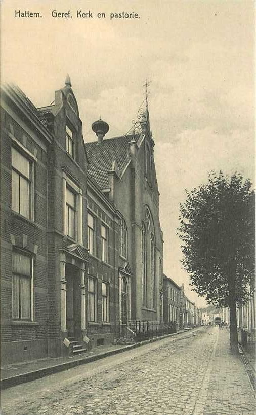 380-803-027 Hattem Geref Kerk en Pastorie, Verzenden, Voor 1920, Gelderland