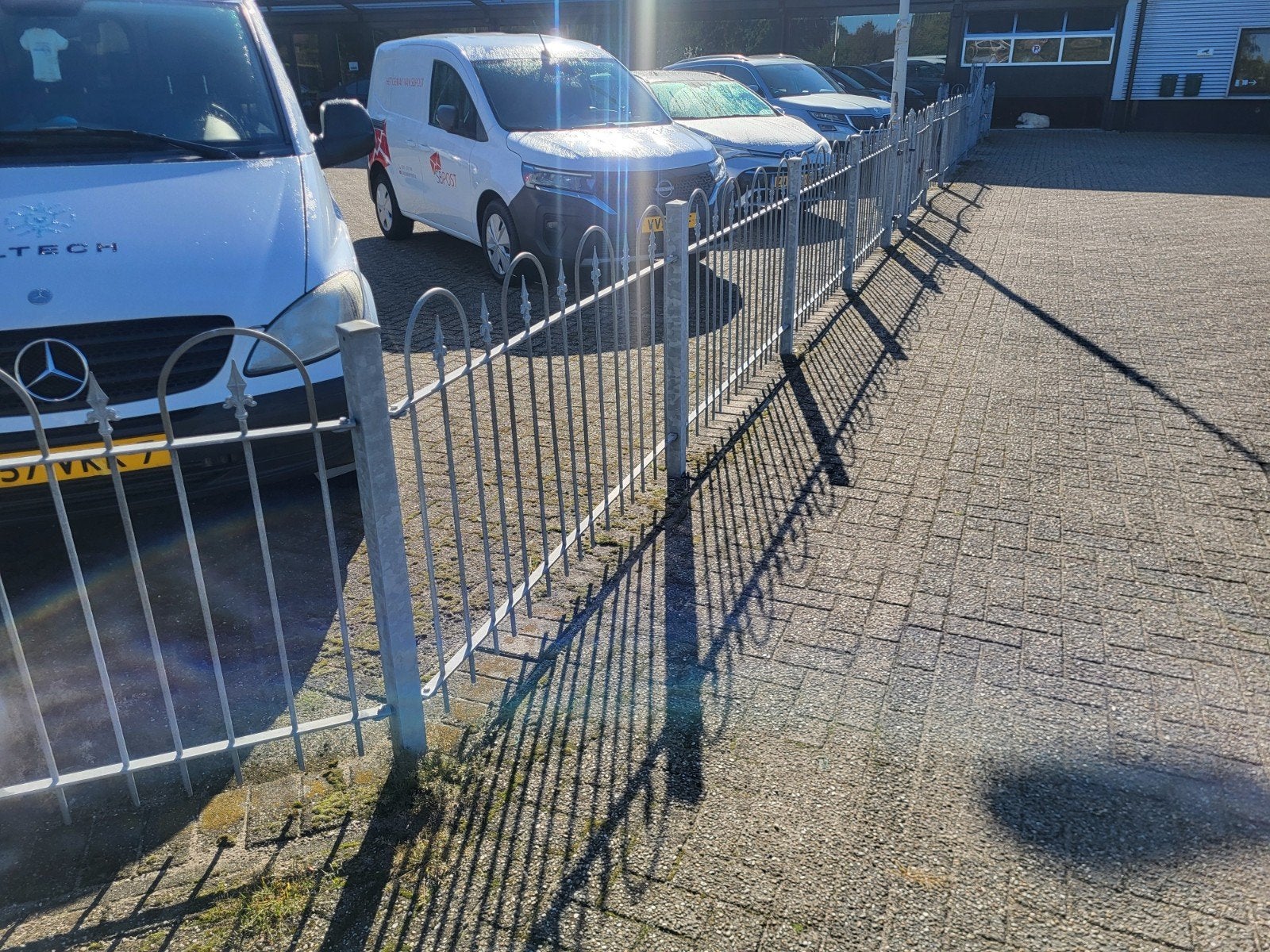 Sierhekwerk ca 40m  incl poort en 3x looppoort., Ophalen, Gebruikt, IJzer, Sierhekwerk
