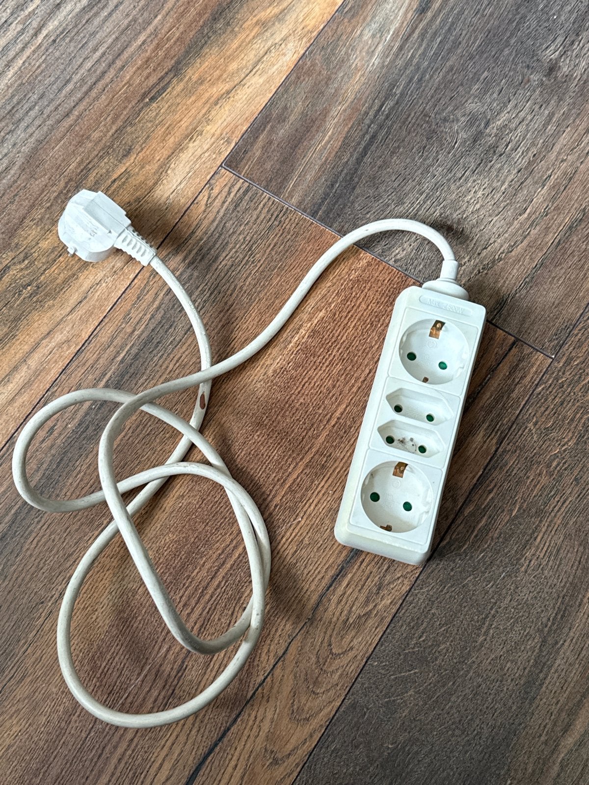 Stekkerdoos met 3 stopcontacten, Ophalen of Verzenden, Gebruikt, Stekkerdoos