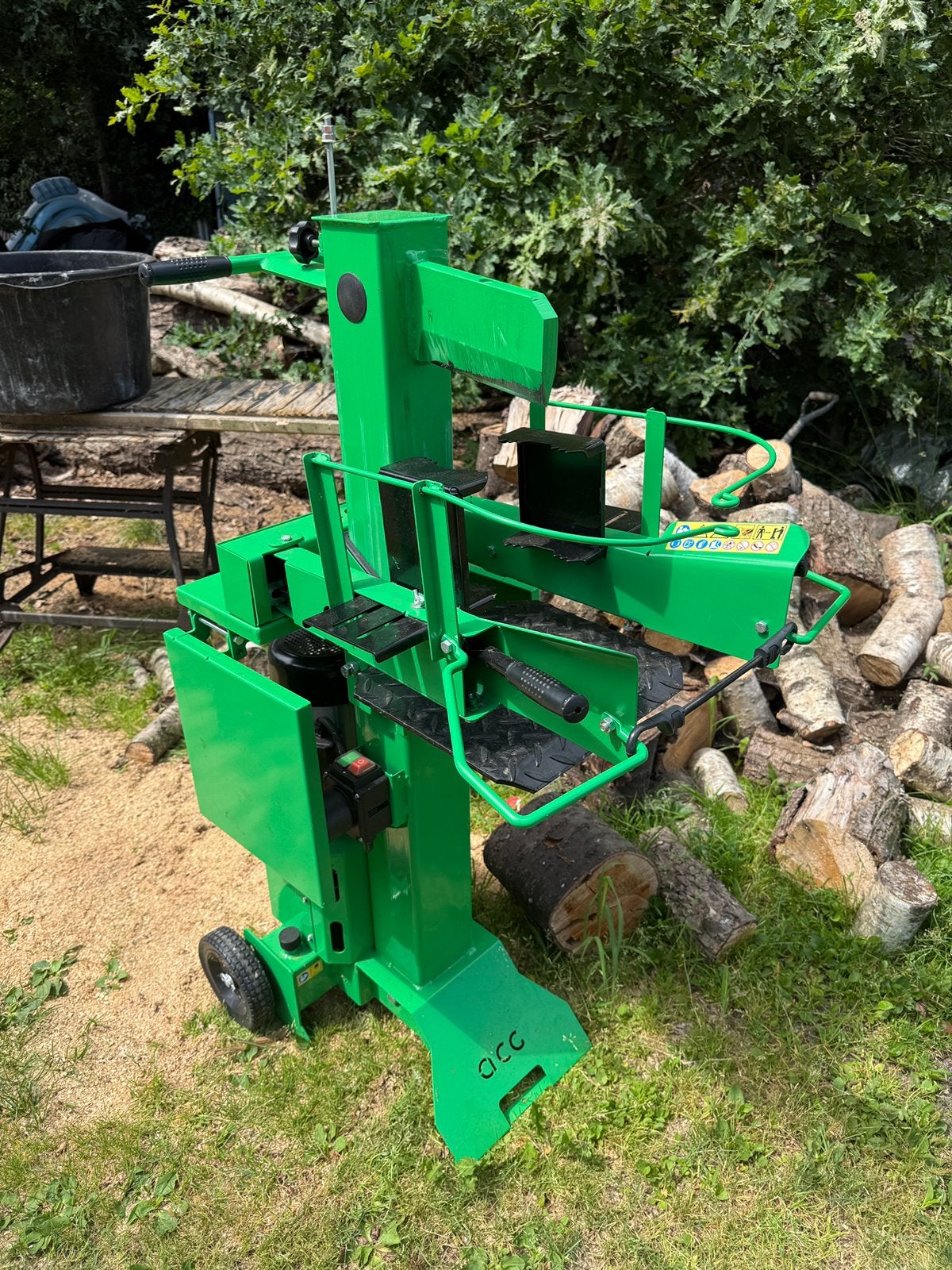 8ton houtklover te huur, Ophalen, Staand