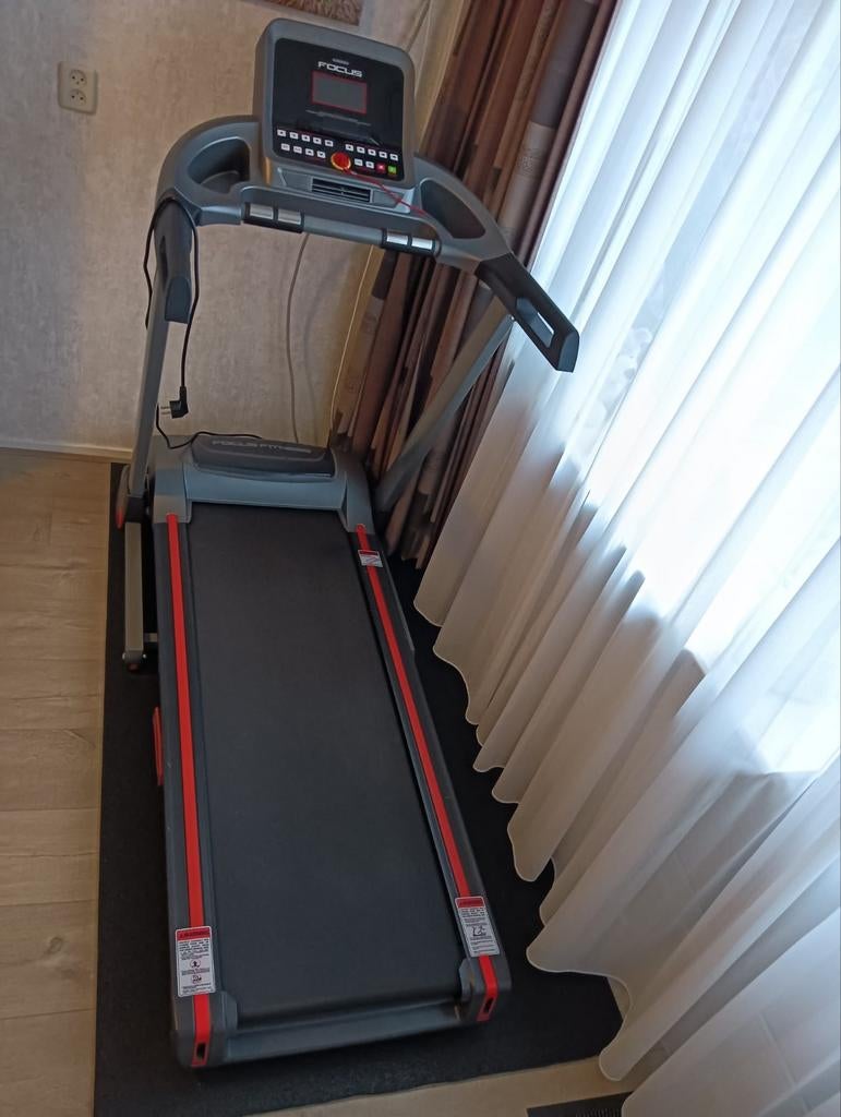 Focus Fitness Jet 5 Loopband - Zo goed als nieuw, Sport en Fitness, Fitnessapparatuur, Ophalen, Zo goed als nieuw, Metaal, Loopband