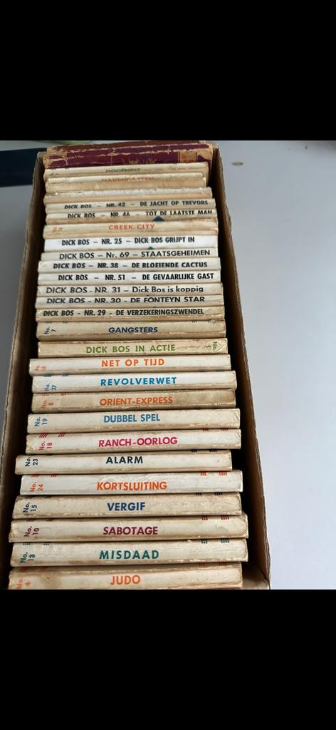 Dick Bos boekjes - Grote collectie oude uitgaven, Ophalen of Verzenden, Gelezen