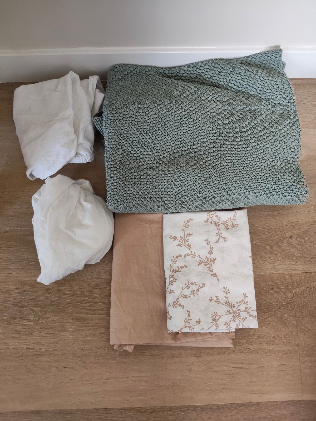 Deken, 2 lakens en 2 hoeslakens voor kinderwagen, Ophalen of Verzenden, Zo goed als nieuw, Overige merken