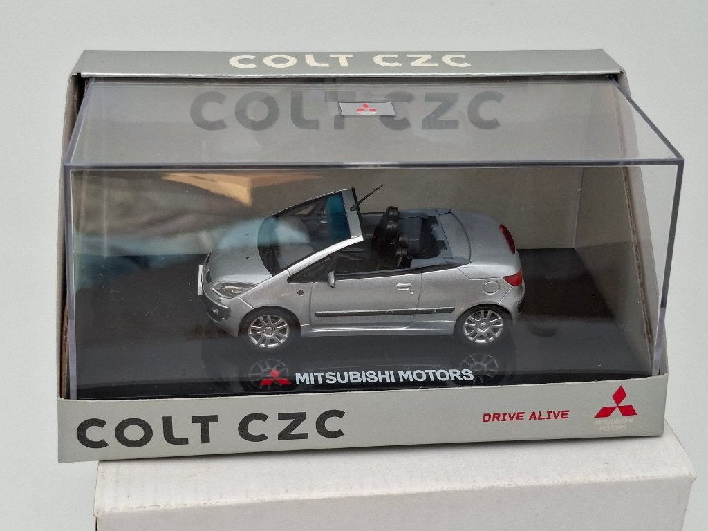 Mitsubishi Colt 1/43 "urban silver ", Verzenden, Zo goed als nieuw, Auto, Overige merken