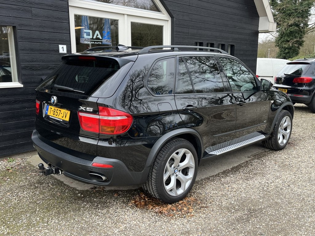 BMW X5 xDrive48i Executive 7 Pers/Aut/Ecc/Leer/Navi/Pano, Automaat, 2175 kg, Gebruikt, 4799 cc